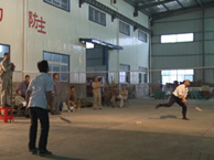 バドミントン大会で大歓声